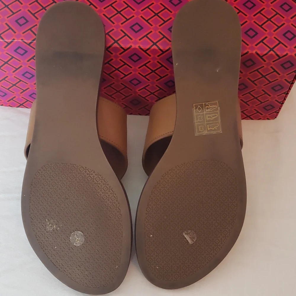 Tory Burch Weston Full Logo Thong Sandal - Picture 3 of 9